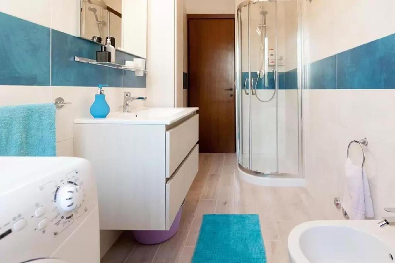 A Soli 15 Minuti Da Venezia Bus Sotto Casa Местре Экстерьер фото